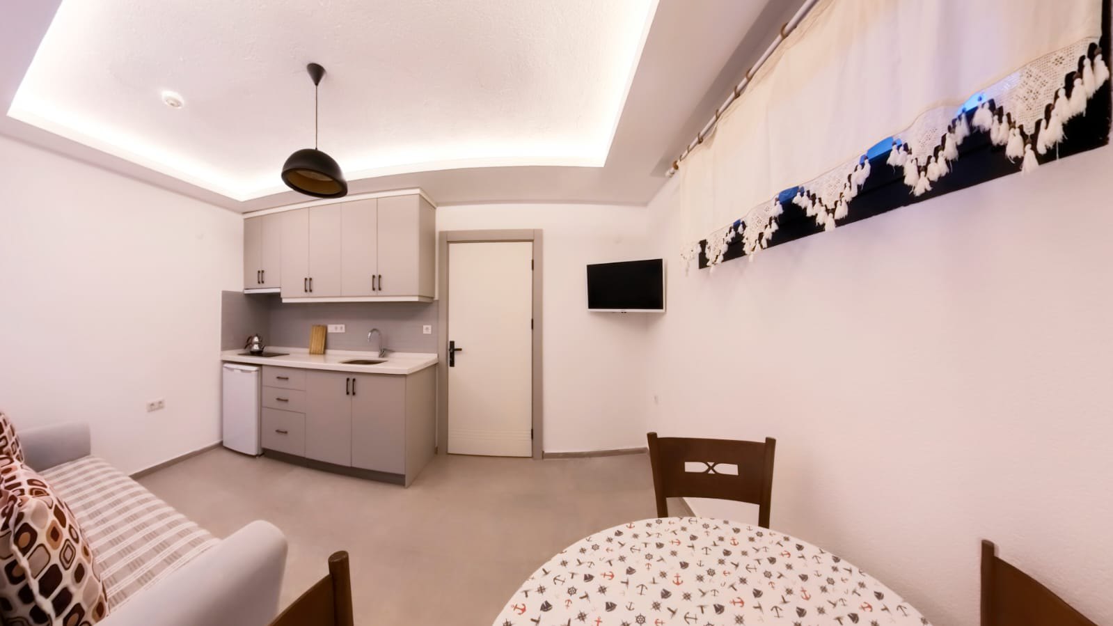 Balkonlu Konfor Apart